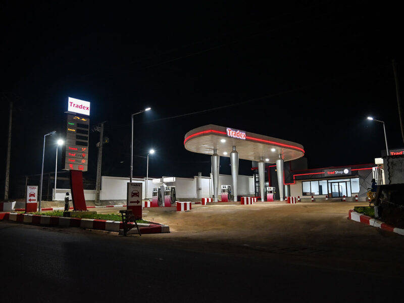Tradex Sangmélima illumine la ville